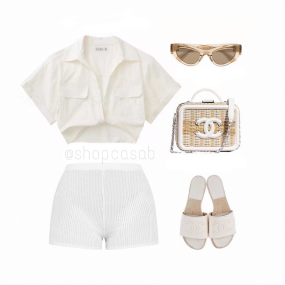 5⭐️CASA B | Christy Twist Front Cropped Plunge Front Pocket Blouse - Picture 3 of 11